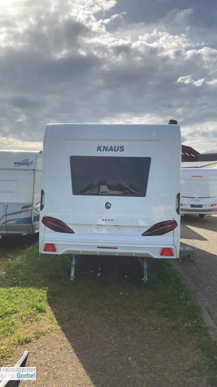 Frontal Hinten Knaus Azur 500 FU