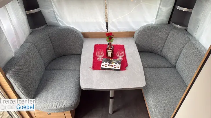 Sitzgruppe Dethleffs Camper 460 EL