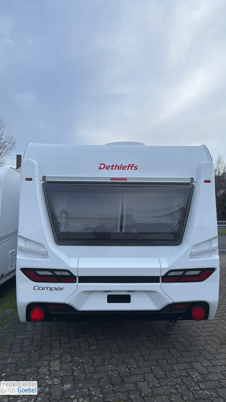 Frontal Hinten Dethleffs Camper 460 EL