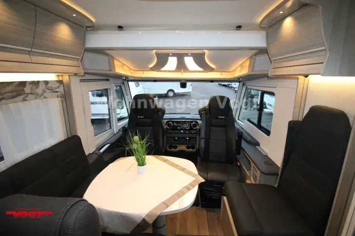 Fahrzeugbild Kabe Crown i810 LGB #11