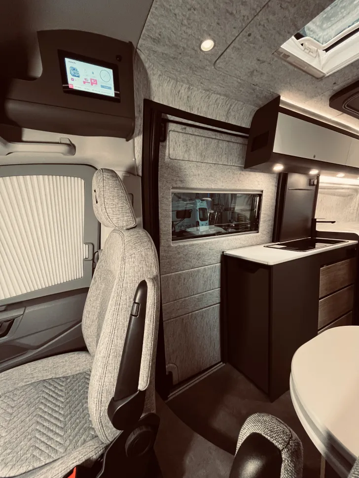 Fahrzeugbild Dethleffs Globetrail 600 DR #9