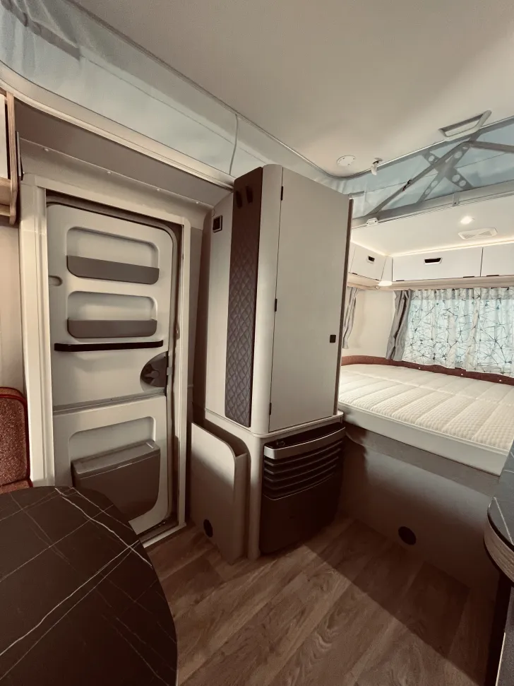 Fahrzeugbild Hymer Eriba Touring 310 Tango-Red #9
