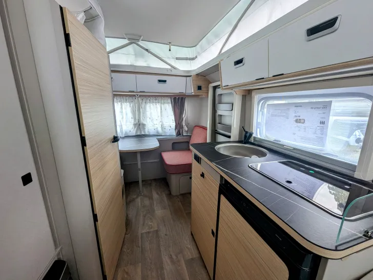 Fahrzeugbild Hymer Eriba Touring 542 TANGO RED EDITION #5