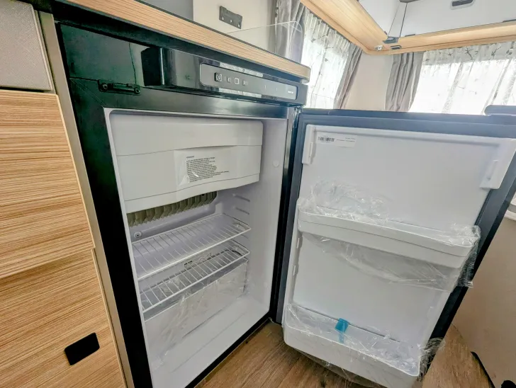 Fahrzeugbild Hymer Eriba Touring 542 TANGO RED EDITION #11