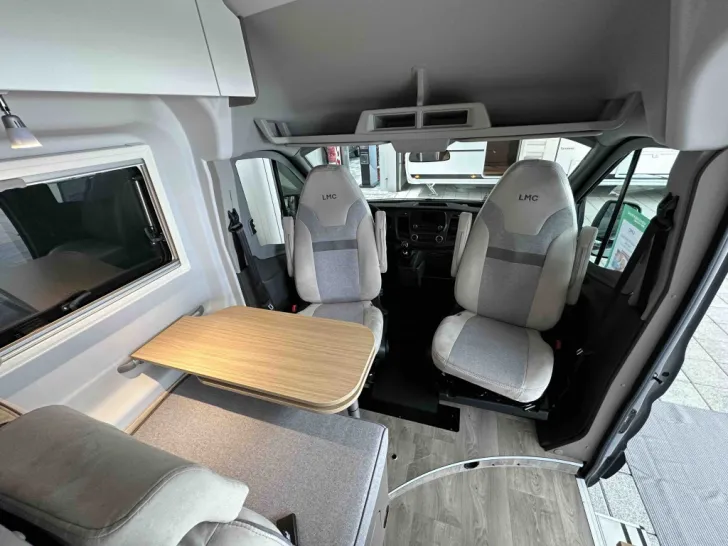 Fahrzeugbild LMC Innovan 590, AHK, Solar, SAT, Smart TV, .... #8
