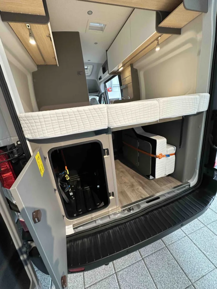 Fahrzeugbild LMC Innovan 590, AHK, Solar, SAT, Smart TV, .... #18