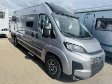 Schräg Vorne Adria Twin 640 SGX 60 Years Edition WS beheizt* Hubbett * Navi
