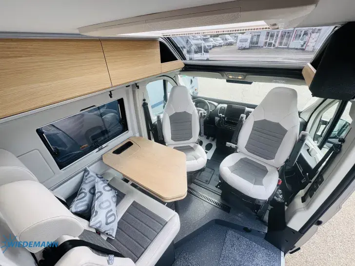 Sitzgruppe Adria Twin 640 SGX 60 Years Edition WS beheizt* Hubbett * Navi