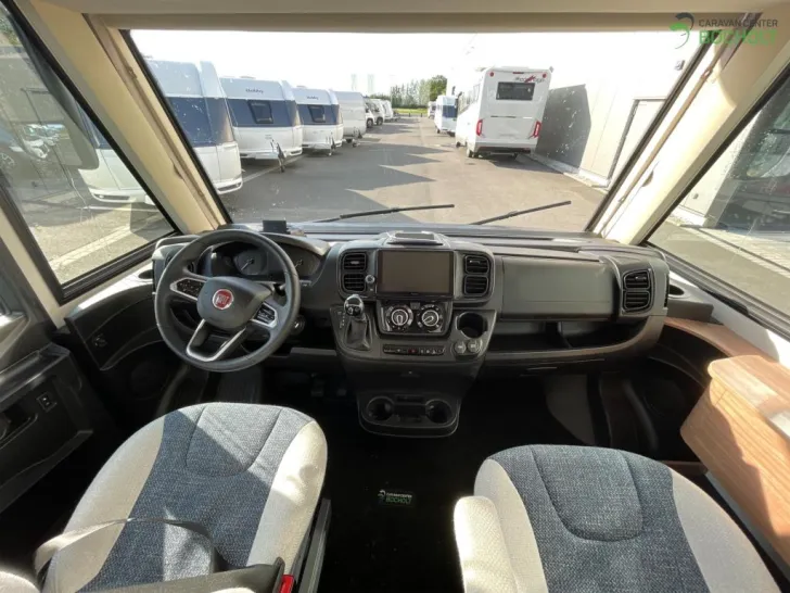 Fahrzeugbild Weinsberg CaraCore 700 MEG Light Ehemaliger Mietwagen #20