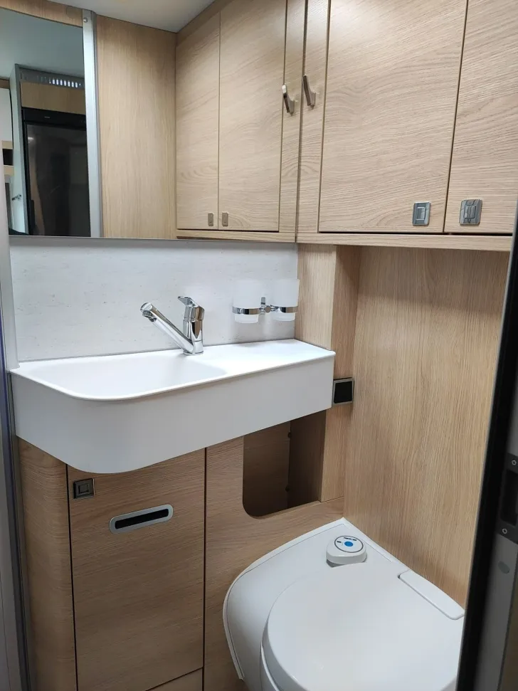 Fahrzeugbild Hymer B-Klasse MC I BlackLine 600 BMC-I, BMCI, B MC-I #16