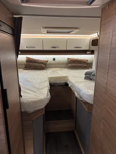 Bild 7 Weinsberg CaraCompact 640 MEG EDITION [PEPPER] 170PS, Autom., Distronic, HOT