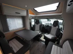 Bild 5 Sunlight T 67 Adventure Edition, Modell 25, Hubbett