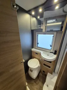 Fahrzeugbild Knaus L!VE TI 700 MEG Platinum Selection *2025*180*Automatik*4.400kg* #23