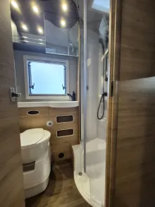 Fahrzeugbild Knaus L!VE TI 700 MEG Platinum Selection *2025*180*Automatik*4.400kg* #26