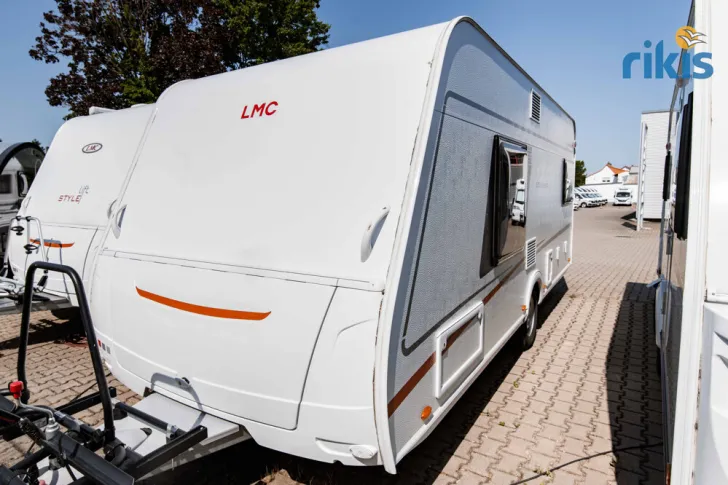 Fahrzeugbild LMC Style 450 D #3