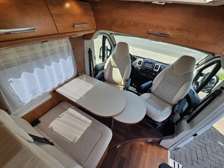 Fahrzeugbild Malibu comfort 600 DB 150 PS, erst 48.000 km ! #23