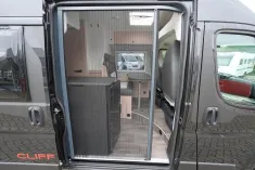 Bild 6 Sunlight Camper Van Cliff 600 Adventure Edition