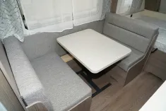 Bild 14 Hobby OnTour 470 KMF (12) Mover, Fahrradtr.