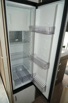 Bild 7 Hobby De Luxe 540 KMFe (13) viel Ausstattung!
