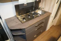 Bild 5 Hobby De Luxe 545 KMF (14) viel Ausstattung!
