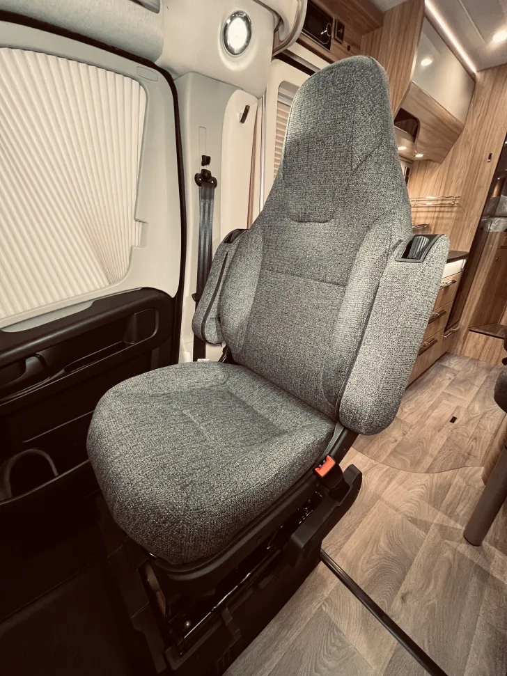 Fahrzeugbild Hymer Exsis-t 474 Automatik, Solar, TV, GFK-Dach #7