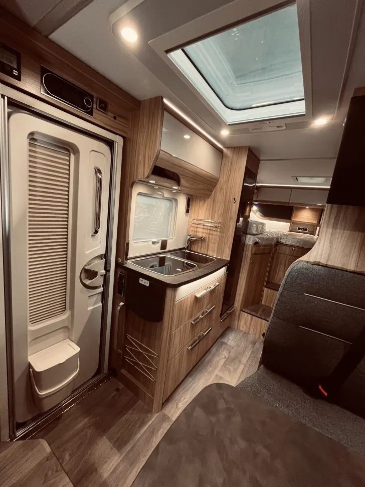 Fahrzeugbild Hymer Exsis-t 474 Automatik, Solar, TV, GFK-Dach #8