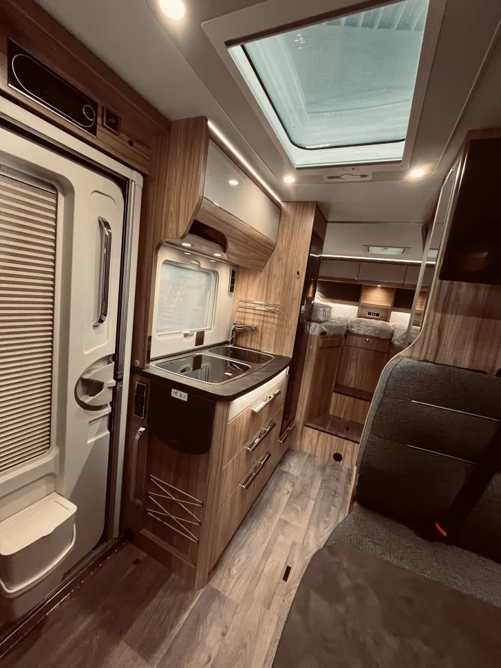 Fahrzeugbild Hymer Exsis-t 474 Automatik, Solar, TV, GFK-Dach #10