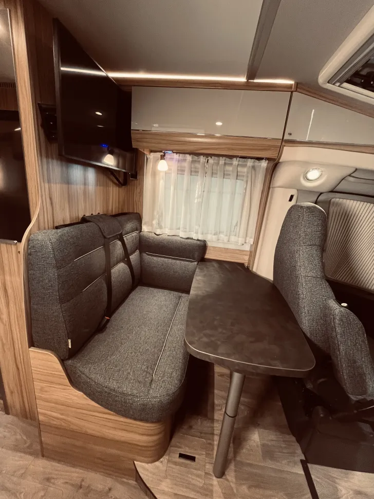 Fahrzeugbild Hymer Exsis-t 474 Automatik, Solar, TV, GFK-Dach #11