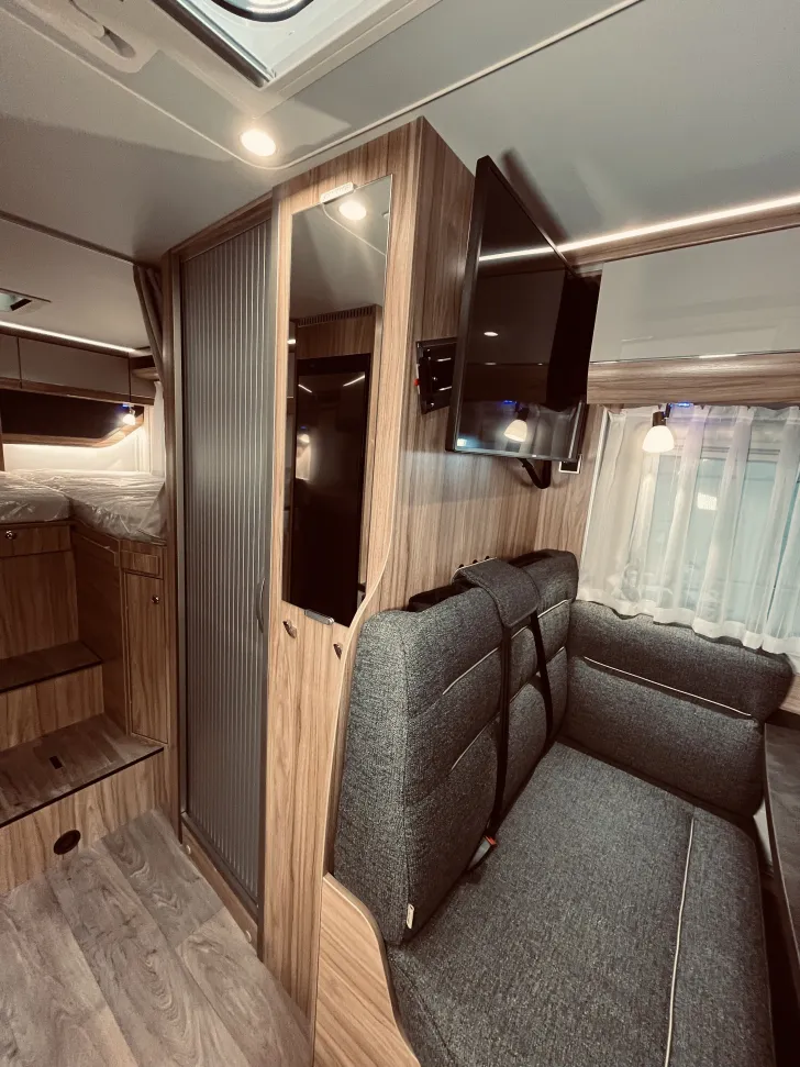 Fahrzeugbild Hymer Exsis-t 474 Automatik, Solar, TV, GFK-Dach #12