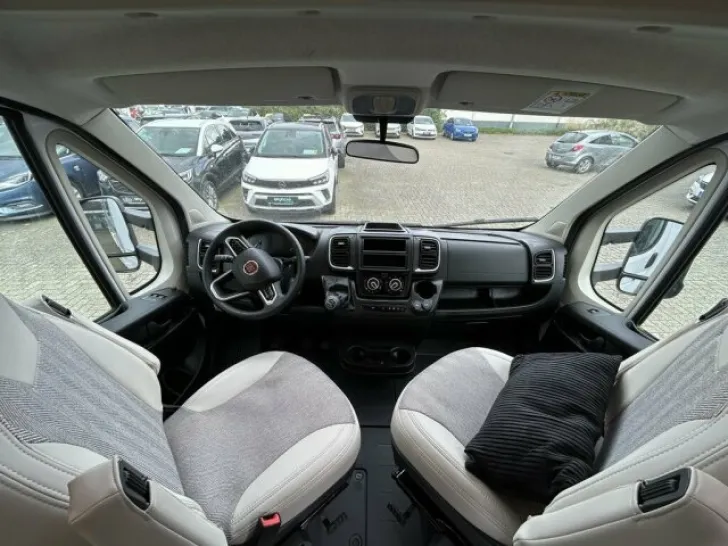 Fahrzeugbild Etrusco T7400 SB ABVERKAUF, Hubbett, SAT UPE 80590 #6