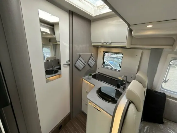 Fahrzeugbild Etrusco T7400 SB ABVERKAUF, Hubbett, SAT UPE 80590 #10