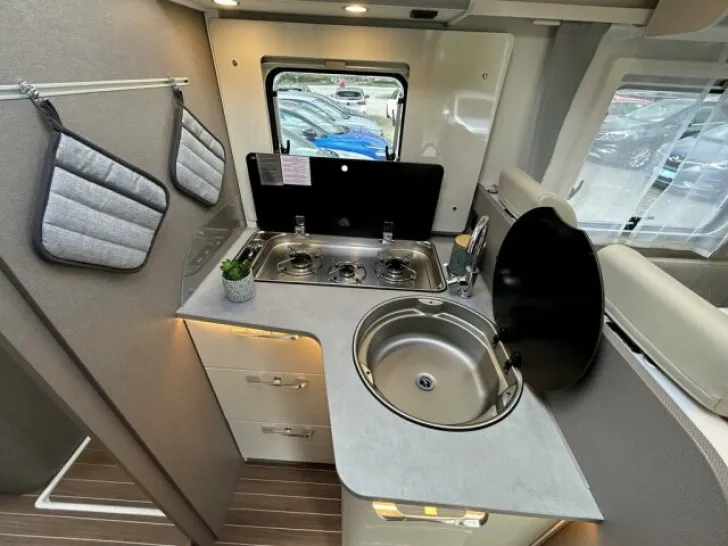 Fahrzeugbild Etrusco T7400 SB ABVERKAUF, Hubbett, SAT UPE 80590 #11