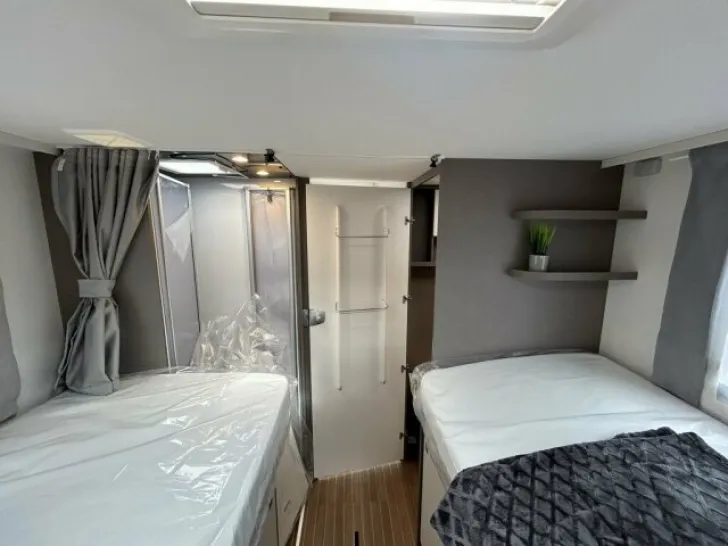 Fahrzeugbild Etrusco T7400 SB ABVERKAUF, Hubbett, SAT UPE 80590 #14