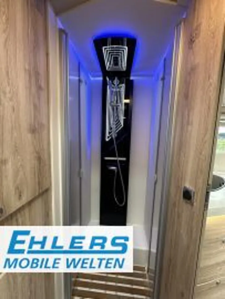 Fahrzeugbild Eura Mobil Integra Line 695 LF Wechselrichter/SAT/Navi/4,4t #11