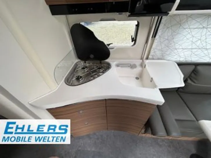 Fahrzeugbild Eura Mobil Integra I 760 QF Navi/RFK/Klima/Markise/Leder #10