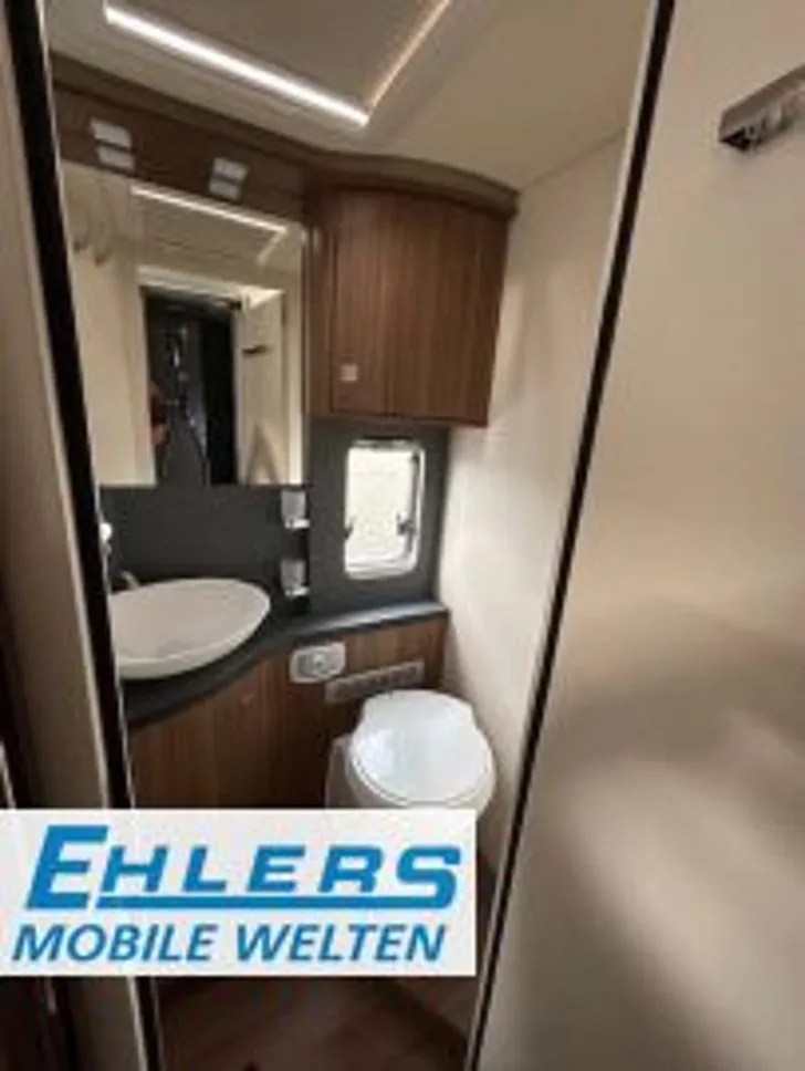 Fahrzeugbild Eura Mobil Integra I 760 QF Navi/RFK/Klima/Markise/Leder #17