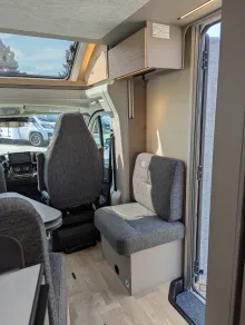 Fahrzeugbild Bürstner Campeo TD 660 *junger Gebrauchtwagen* #20