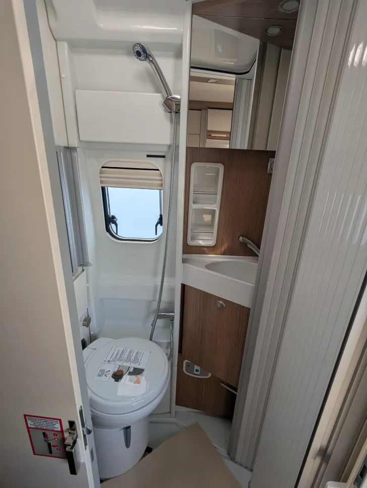 Fahrzeugbild Malibu diversity 640 LE K charming GT skyview 25.120€ Rabatt! #21