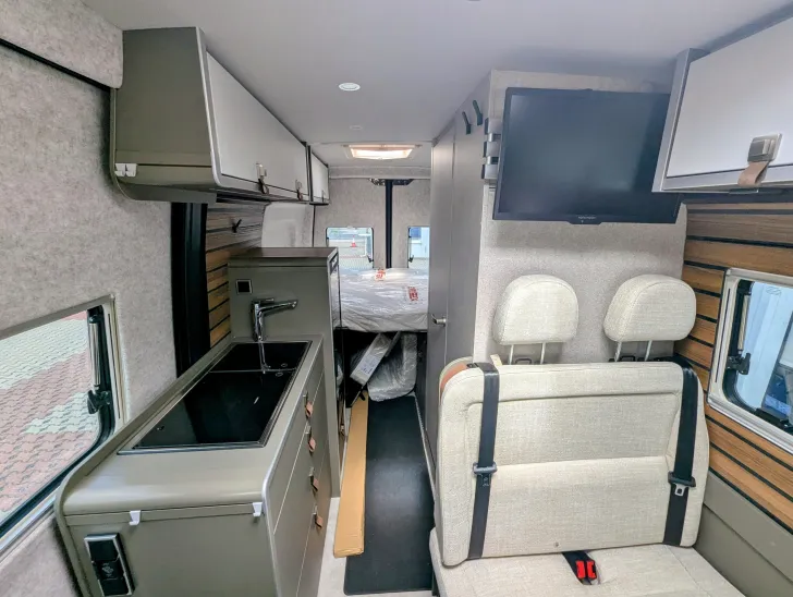 Fahrzeugbild Hymer Camper Van Grand Canyon S 600 Xperience NAVI, RFK, AHK, TV, AUTOMATIK #7