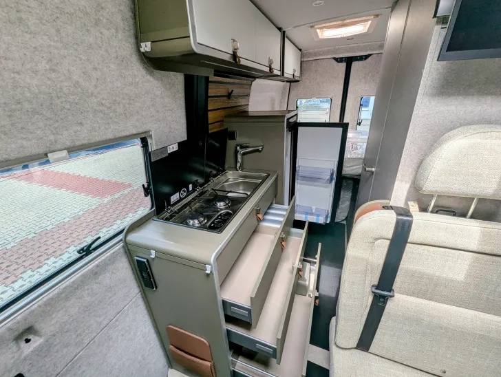 Fahrzeugbild Hymer Camper Van Grand Canyon S 600 Xperience NAVI, RFK, AHK, TV, AUTOMATIK #9