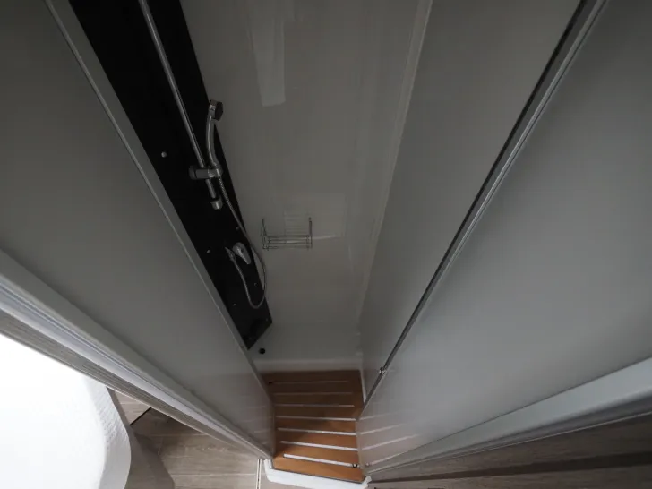 Fahrzeugbild Dethleffs Magic Edition DBM, 2x TV, Autom., Navi, uvm. #15