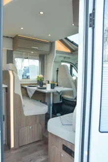 Fahrzeugbild Carado T448 pro+ *Hubbett*Combi-6E*TV-Paket* #8