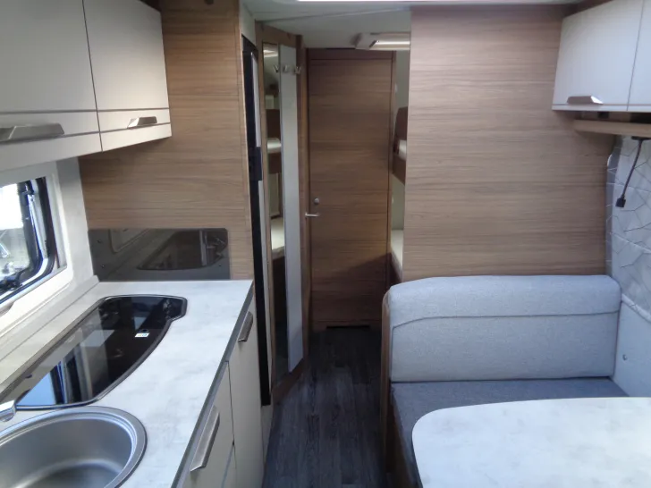 Fahrzeugbild Knaus Sport 500 KD m Klima Dach sofort Verfügbar #10