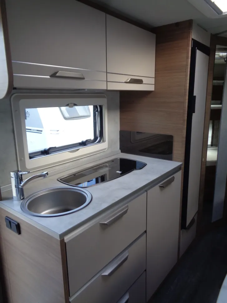 Fahrzeugbild Knaus Sport 500 KD m Klima Dach sofort Verfügbar #11