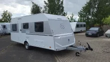 Schräg Vorne Knaus Sport 500 EU 1800 kg/Ambientel/LED Umriss