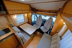 Bild 7 Carado T 345/Festbett/Standklima/Markise/Solaranlage