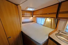 Bild 11 Carado T 345/Festbett/Standklima/Markise/Solaranlage