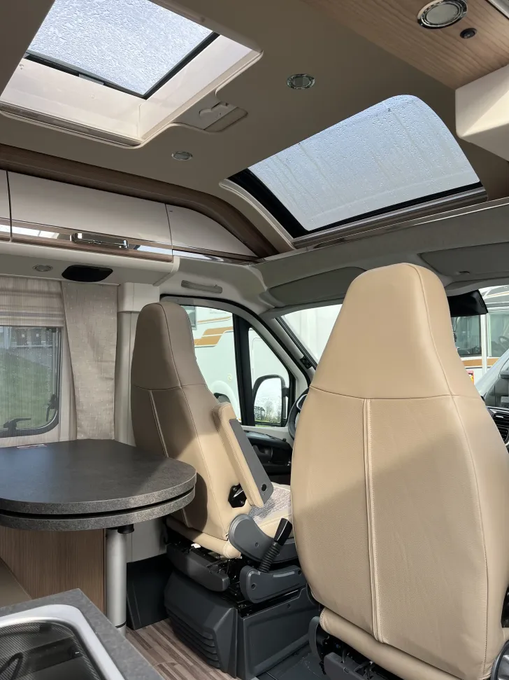 Fahrzeugbild Malibu Van 640 charming GT skyview heavy abgelastet #5