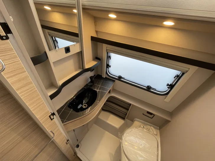 Fahrzeugbild Hymer Eriba Touring 530 UVP 42.400,-/ 7.500,- Sparen ! #13