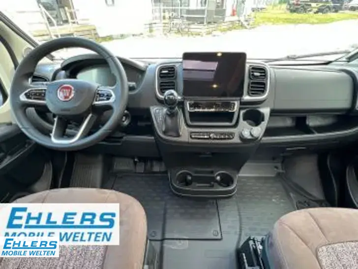 Fahrzeugbild Malibu Van first class - two rooms 640 LE RB 180PS/Autom/Winter-Paket/RFK/Fahrassistens-Paket #9